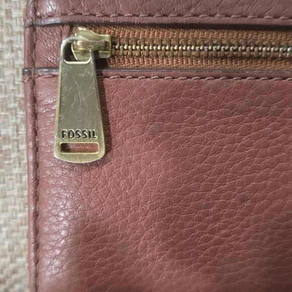 1047 Fossil Cognac Brown Soft Pebbled Leather Bifold ID Wallet EUC - Picture 5 of 6